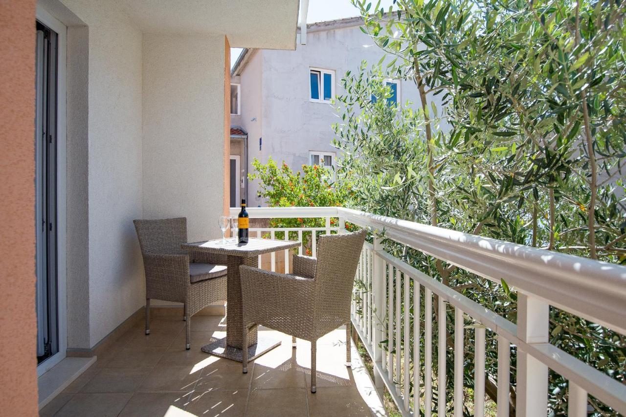 Apartments Ivica & Marica Целина Екстериор снимка